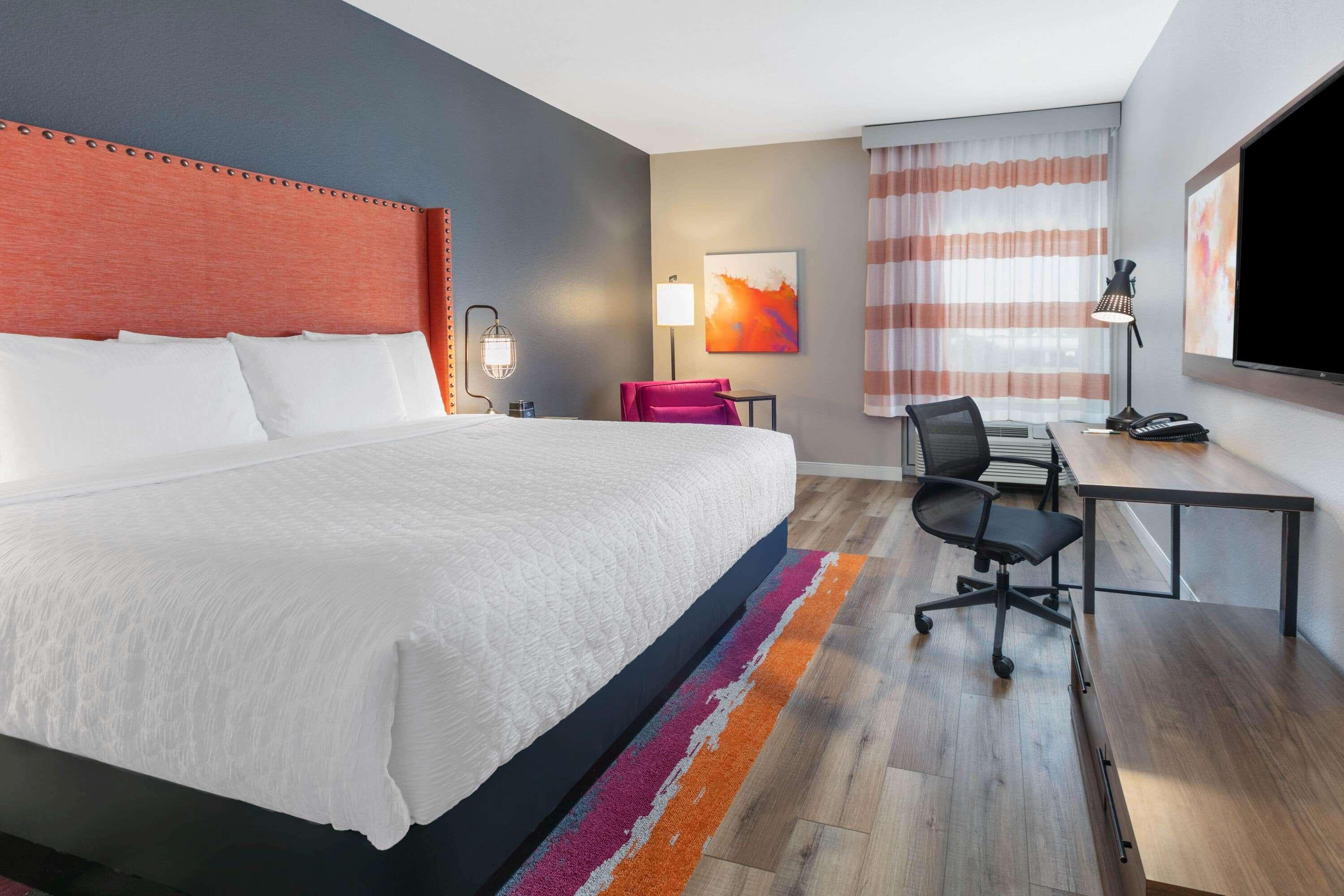 La Quinta Inn & Suites By Wyndham Луисвил Екстериор снимка