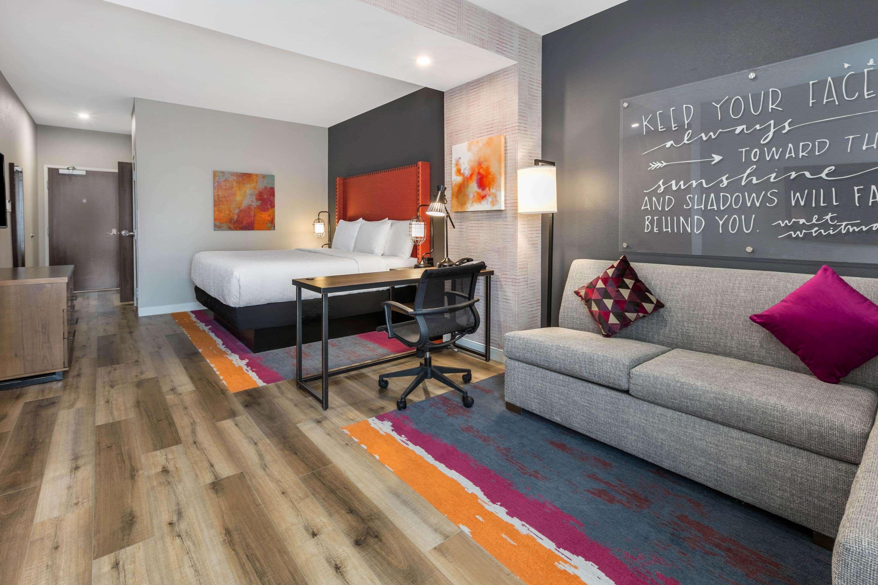 La Quinta Inn & Suites By Wyndham Луисвил Екстериор снимка