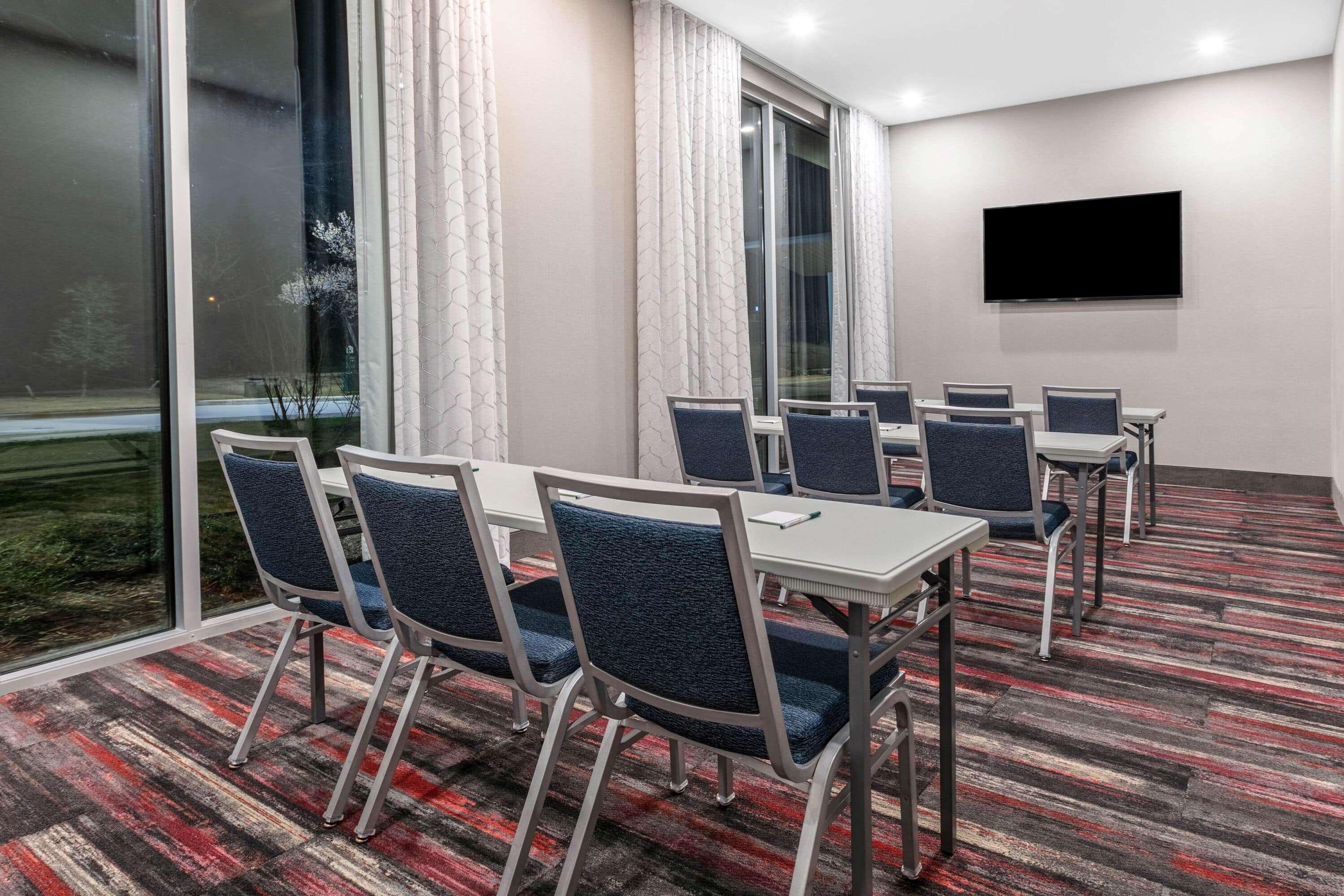 La Quinta Inn & Suites By Wyndham Луисвил Екстериор снимка